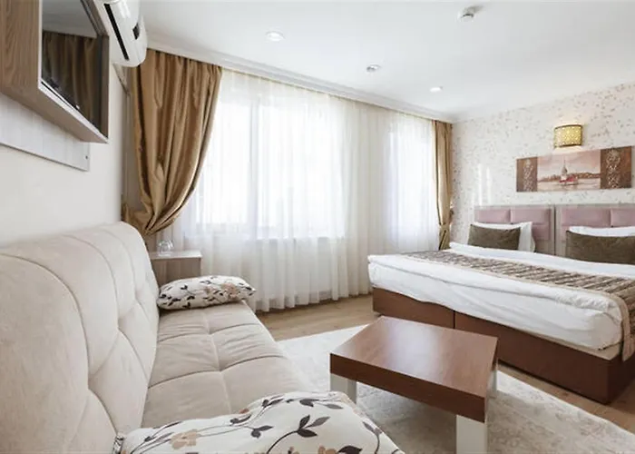 Ottomarin Old מלון 3*