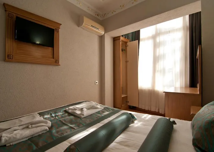 Ottomarin Old מלון 3*