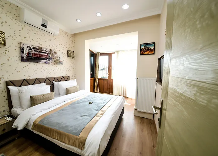 Ottomarin Old מלון 3*